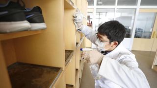 Școli închise până în aprilie, din cauza coronavirusului