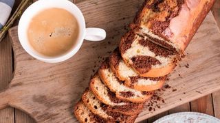 Chec de post. Rețetă rapidă pentru un chec pufos