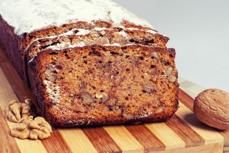 Chec de post. Rețetă rapidă pentru un chec pufos