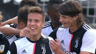 ULTIM MOMENT!  Un fotbalist român a intrat în carantină în Italia! Patru adversari au fost depistați cu cornavirus!