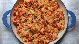 Pilaf s&acirc;rbesc. Pilaf s&acirc;rbesc rețetă. Pilaf s&acirc;rbesc de post. Pilaf s&acirc;rbesc rețetă simplă