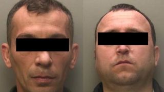 Doi români stabiliți în Marea Britanie au batjocorit o femeie până au lăsat-o inconștientă