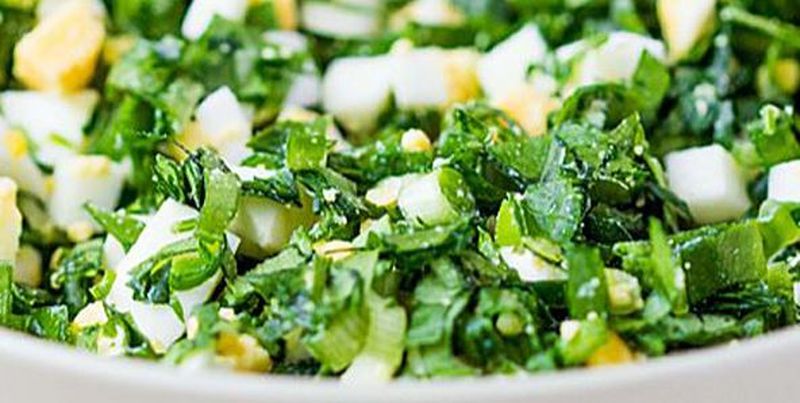 Salată de leurdă cu ou