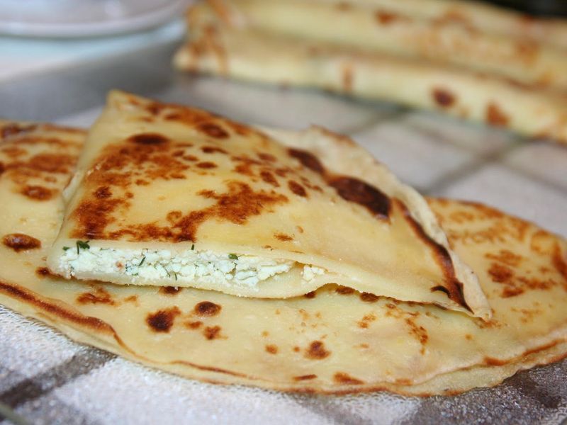 Clătite cu urdă și verdeață. Secretul gospodinelor din Maramureș