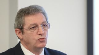 Mesajul medicului Adrian Streinu-Cercel pentru rom&acirc;nii din străinătate care vor să vină de Paşte &icirc;n ţară: &rdquo;Dacă nu au o nevoie anume, să nu vină&rdquo;