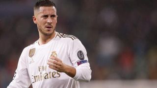 Hazard a fost operat la piciorul drept