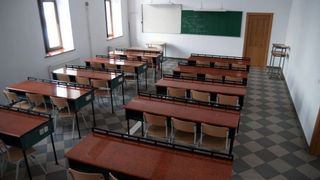 Școli &icirc;nchise