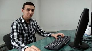 Cine este hackerul împușcat, luni seară, în Bacău