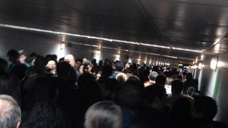 600.000 de persoane circulă, zilnic, cu garniturile de metrou - decizie neașteptată pentru a combate CORONAVIRUS