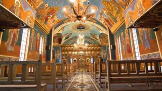 Purtătorul de cuv&acirc;nt al Patriarhiei: Sănătatea publică, problema esenţială. Bisericile nu fac excepţie de la măsurile anunţate