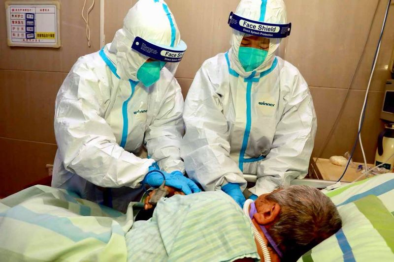 Încă un caz de coronavirus la o echipă renumită de fotbal. 