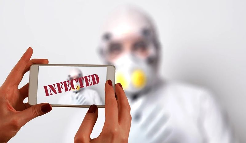 Dosar penal pentru o femeie care a călătorit din Italia