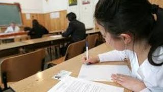 Ministrul Educației: Pentru elevii claselor a VIII-a şi a XII-a, vor fi cursuri online de luni