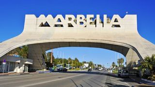 O super vedetă de la EXATLON, declarații șoc din Spania! ”Nu e mai e nimeni aici! Pe stradă este sinistru, iar magazinele sunt goale. Mă întorc în țară și mă autoizolez”!  Imagini incredibile de pe Aeroportul Otopeni! VIDEO EXCLUSIV