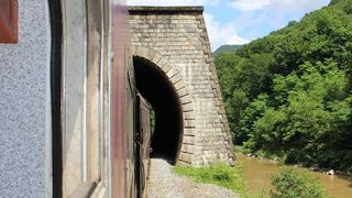 CFR Călători suspendă circulaţia anumitor trenuri