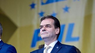 Orban anunţă că Guvernul va adopta un prim set de măsuri pentru susţinerea companiilor şi salariaţilor