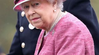 Regina Elizabeth, decizie de ultim moment, din cauza covid-19