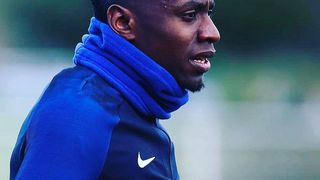 &Icirc;ncă un jucător de fotbal diagnosticat cu coronavirus