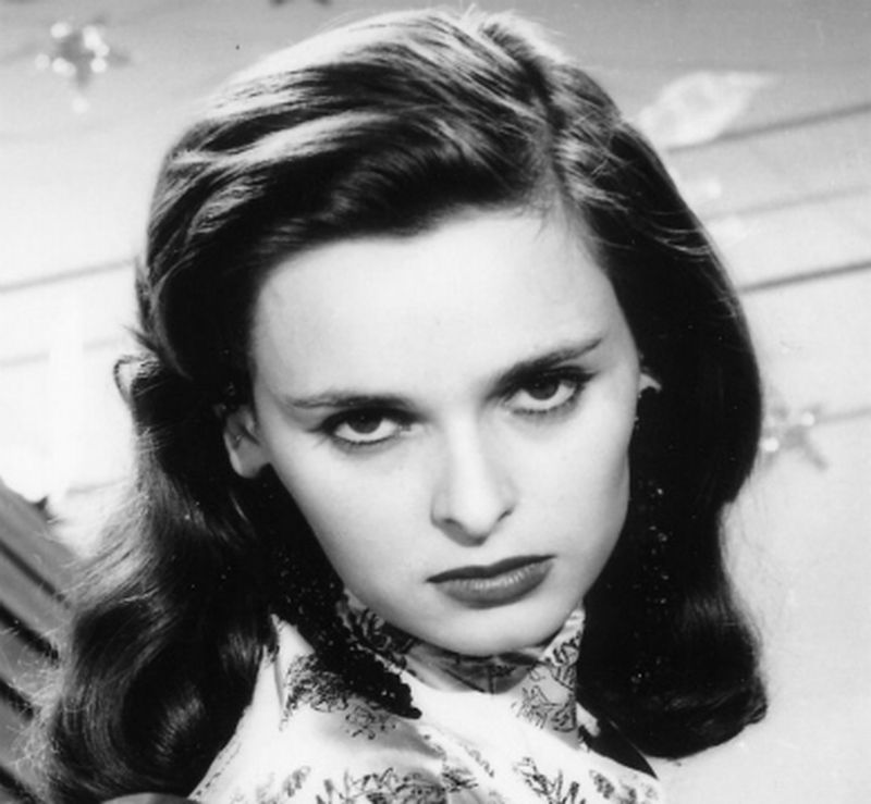  Actriță moartă din cauza coronavirusului