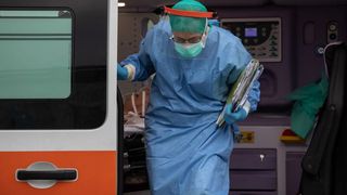 Viața controversată a celui de al treilea român ucis de coronavirus în țara noastră. Omul de afaceri din Neamț a bătut un arbitru și  după ce s-a infectat a intrat în contact cu medici de la Spitalul Județean și s-a dus la Sanatoriul TBC Bisericani