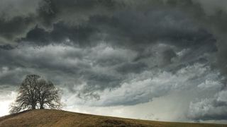 Meteorologii aduc și ei vești rele: vreme &icirc;nchisă și foarte rece &icirc;n mai multe zone din țară