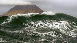 Cutremur de magnitudinea 7,5 &icirc;n largul Insulelor Kurile, atinse de un val de tsunami de 50 centimetri &icirc;nălţime