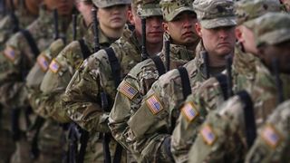 Decizia luată în miez de noapte: Ce se întâmplă cu armata americană în plină epidemie de coronavirus