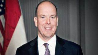 Prinţul Albert, infectat cu covid-19