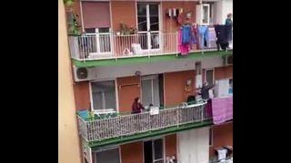 „Pentru o Românie sănătoasă, cel mai bine stai în casă!”, evenimentul promovat de câțiva tineri din Iași