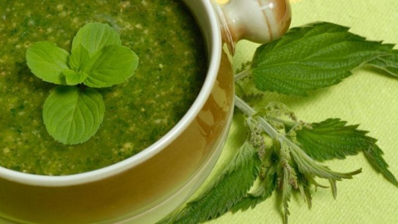 ciorba de urzici reteta beneficii sanatate 