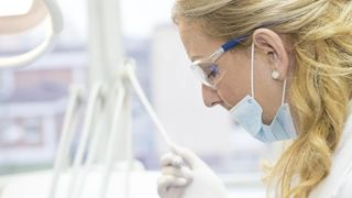 Cadrele medicale din România, ținta coronavirusului. Încă o asistentă a fost  confirmată cu coronavirus şi internată la Spitalul de Boli Infecţioase