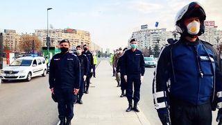 Echipajele de poliție din țară vor difuza Imnul României în megafoane