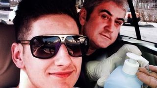 Fiul fostului ministru Gabriel Oprea a donat dezinfectant pentru m&acirc;ini