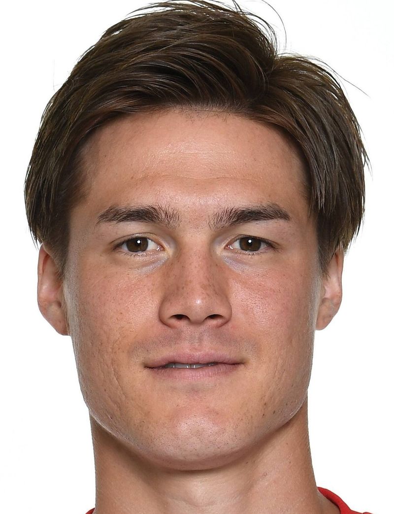  fundașul testat pozitiv cu covid-19