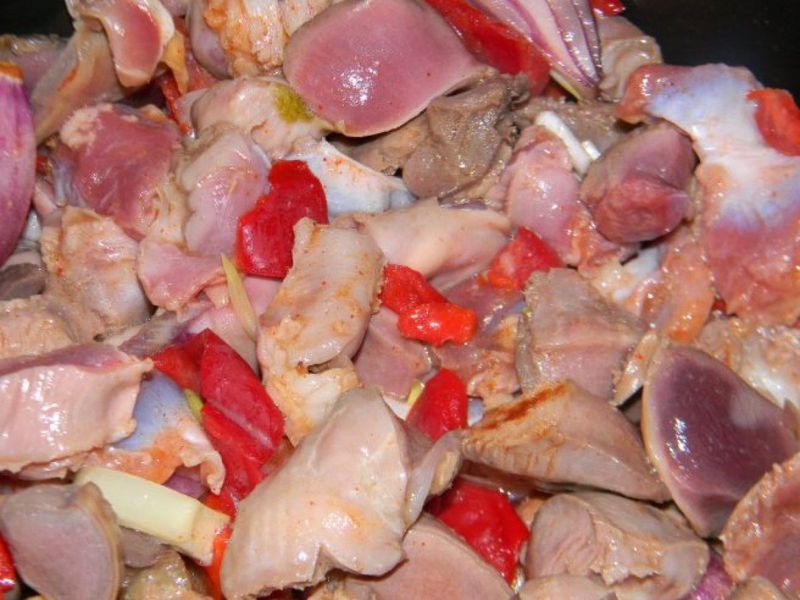 Tocanita de pipote de pui 