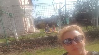 Povestea emoționantă a unui medic: &bdquo;&Icirc;mi văd fetițele prin gard&rdquo;