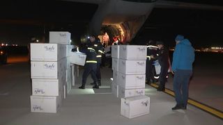 O aeronavă militară a adus materiale sanitare din Turcia - VIDEO