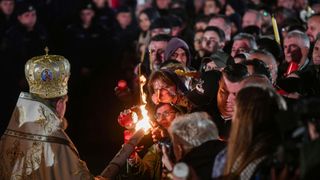 Paste 2020 - Noaptea deInviere 2020 slujba biserica