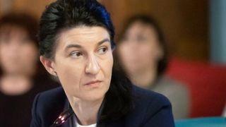  angajatori care suspendă contractele de muncă