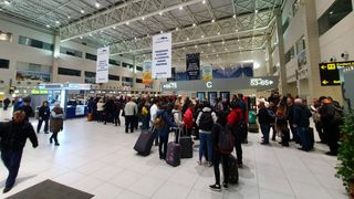 Ordonanța Militară 7. Rom&acirc;nia suspendă zborurile spre și dinspre țările aflate &icirc;n zona roșie