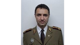 Ce avere are militarul care a preluat conducerea Spitalului din Suceava! Vezi cum a ajuns colonelul Daniel Derioiu să câștige 4.500 euro pe lună!