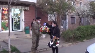 Mihaela, asistenta medicala de la Spitalul de Boli Infecțioase Galați care a fost umilită de vecini: „Îmi iubesc și îmi respect meseria!” Declarații emoționante