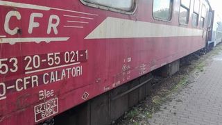 Incendiu la locomotiva unui tren de călători care circulă pe ruta Bucureşti Nord-Craiova