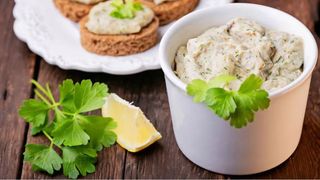 Pate de pește. O rețetă simplă și delicioasă pentru Florii