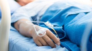 Alte cinci decese ale unor persoane confirmate cu coronavirus / Bilanţul a ajuns la 270