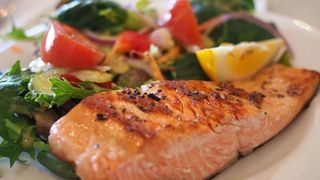 Dezlegare la pește. Florii 2020 - Află secretul peștelui delicios preparat la cuptor