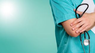 Galaţi: Numărul angajaţilor Serviciului Judeţean de Ambulanţă diagnosticaţi cu coronavirus a ajuns la 18. Acuzaţiile liderului sindical