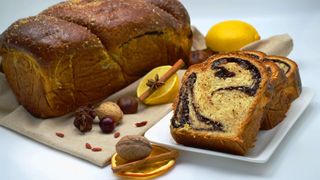 Cozonac de Paște: Adevărul despre cozonacul din supermarket-uri! Mai cumperi?