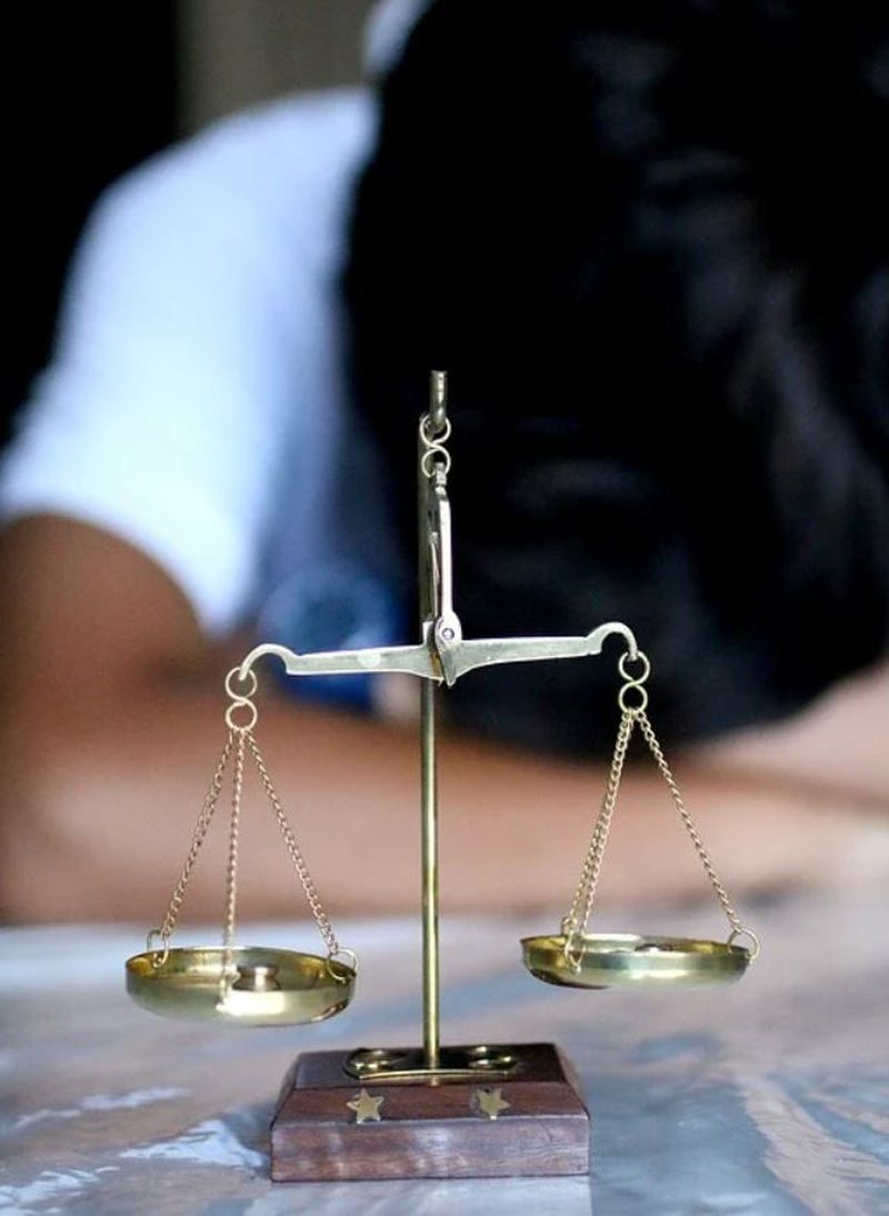 Gestul șocant al unui avocat din Giurgiu. El a atacat cu maceta un curier