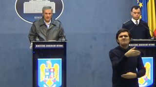 Marcel Vela in geaca de piela